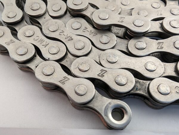 KMC Z7 4A-2 Bike Chain, 6,7,8 Speed, 104 Links, Excellent - Image 7