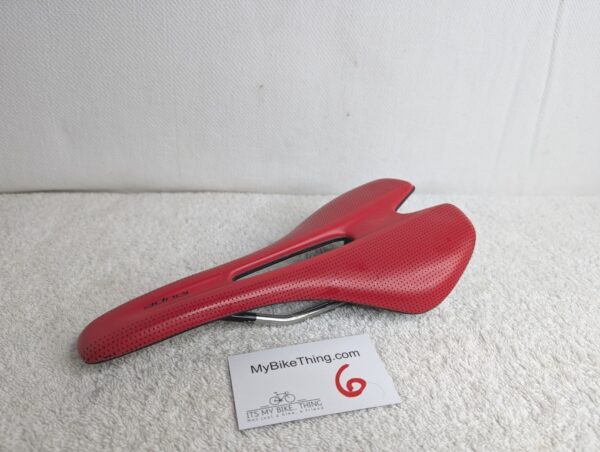 Specialized Toupe Pro | Hollow Ti Rails | Carbon | 143mm Width | Red Perforated - Image 2