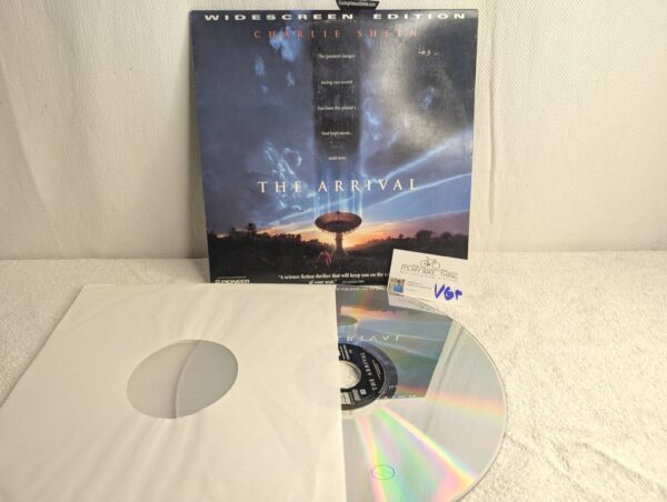 The Arrival (1996) Charlie Sheen LaserDisc - Widescreen Edition