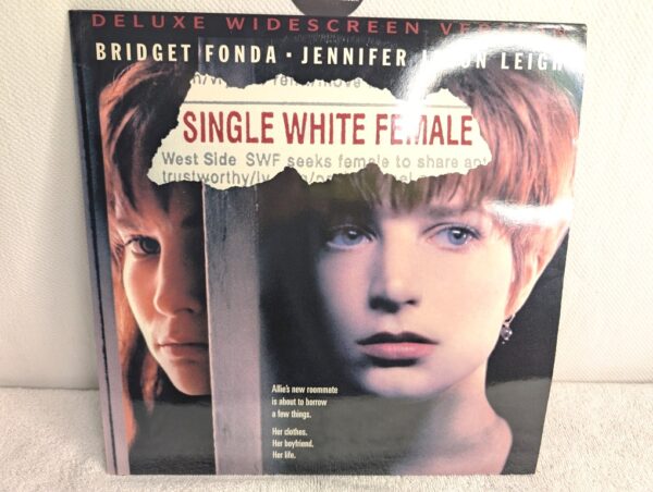 SINGLE WHITE FEMALE (1992) DELUXE WIDESCREEN LaserDisc - Criterion Collection Edition - NM/NM - Image 3