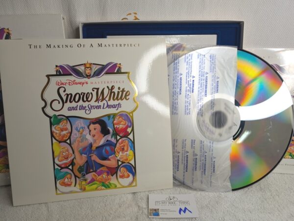 SNOW WHITE AND THE SEVEN DWARFS (1937) LaserDisc - Deluxe CAV Masterpiece Edition - M/NM - Image 7