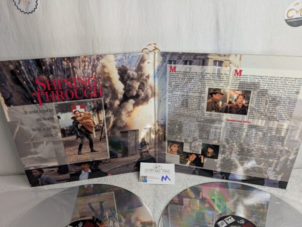 SHINING THROUGH (1991) Michael Douglas LaserDisc - Special Wide Screen Edition (M/VG) - Image 3