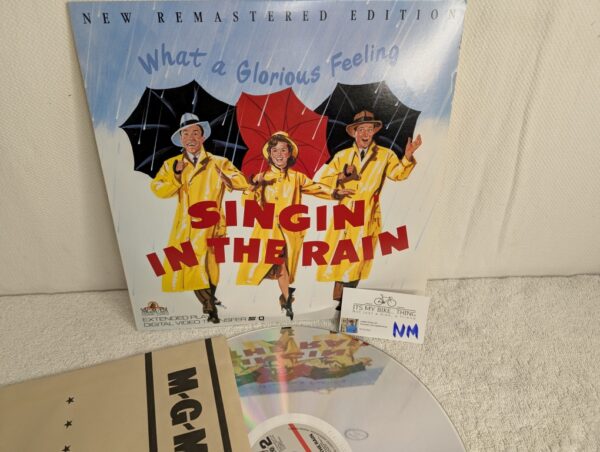 Singin' in the Rain (1952) New Remastered Edition LaserDisc (NM/M)