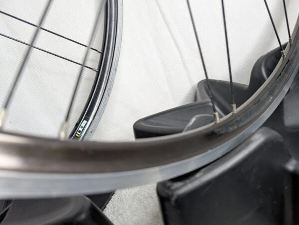 Bontrager Road Wheelset | Shimano 8-10 | 700c | 20/24 Spoke | Black, VG+ - Image 6