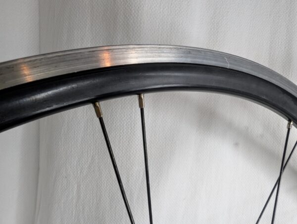 Bontrager Road Wheelset | Shimano 8-10 | 700c | 20/24 Spoke | Black, VG+ - Image 8