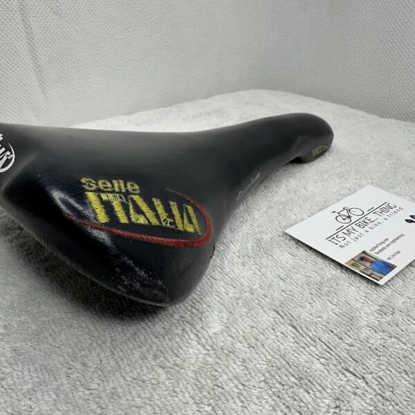 Selle Italia Flite Titanium Saddle | Carbon Fiber | Black Leather | Excellent - Image 2