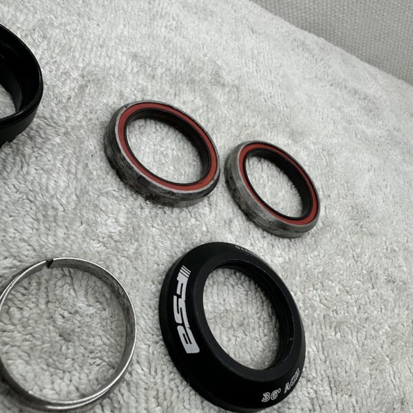 FSA Orbit No-Threadset Headset | 1-1/8" | Sealed Bearings | 36 degree ACB | Black - Image 4