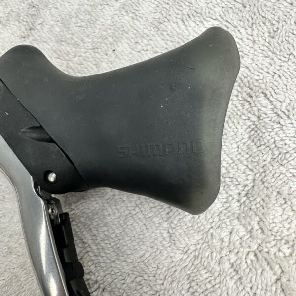 Shimano 105 ST-5500 Shifters | 9 Speed | Double | Silver/Black - Image 7