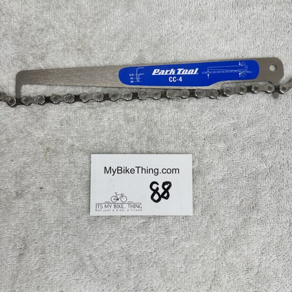 KMC 10-Speed Chain | 106 Links | Silver | Near Mint - Image 4