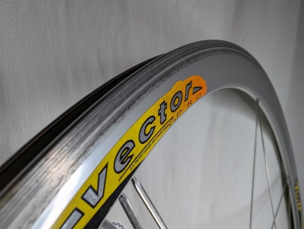 Rolf Vector Pro 700c Wheelset | Shimano Hub | Sealed Bearings | 14/16 Aero Bladed Spokes | - Image 6