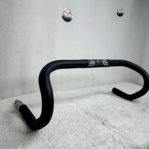 Deda Elementi Anatomic 310 Drop Handlebar | 41.5cm Width 26.0mm Clamp | Black