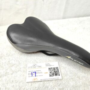 Avenir Comfort / MTB Bike Saddle 160mm Wide Vinyl Steel Rails Black Gray